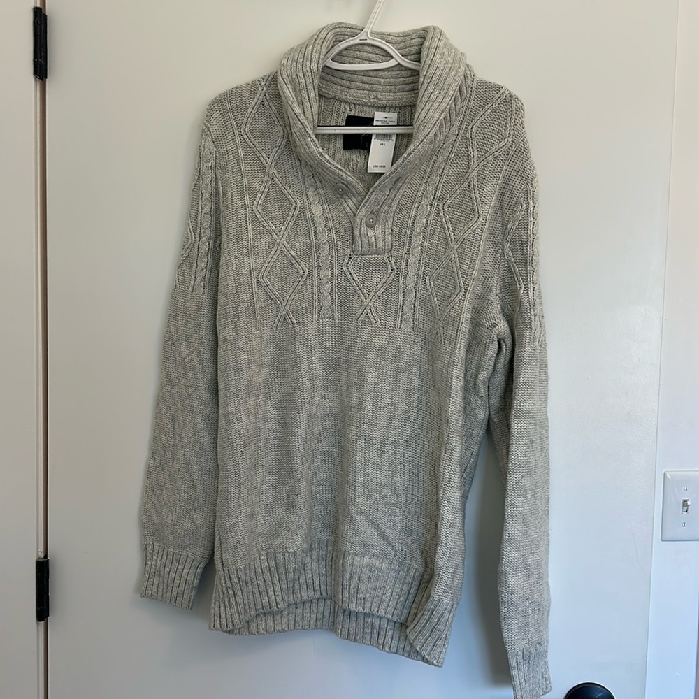 American Eagle Sweater